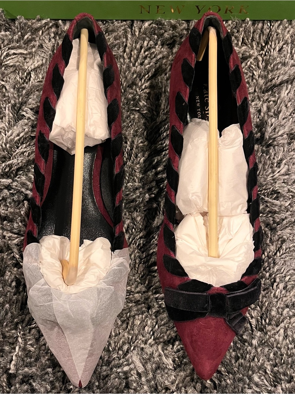🌺NWT KATE SPADE KALANI BURGUNDY SUEDE FLATS SIZE 7.5🌺 - Picture 2 of 5